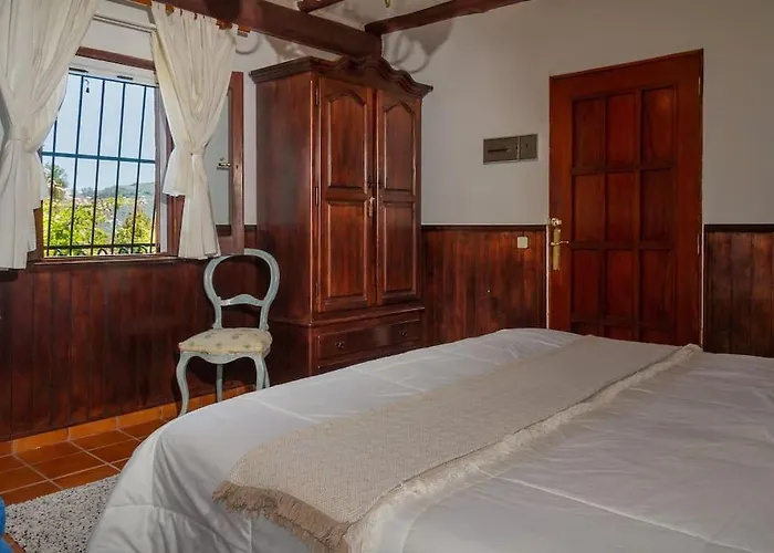 Сasa de vacaciones Casa Rústica Con Jacuzzi